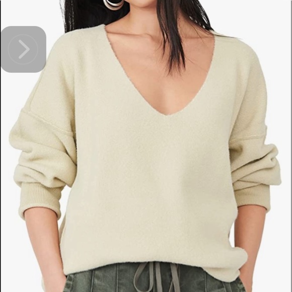 Free People Sweaters - Fee people v neck bobo slouchy sweater size S